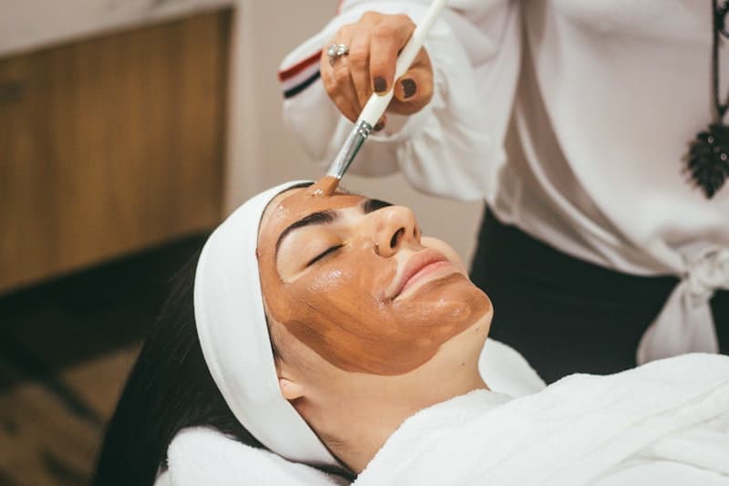 Why Dermaplaning Is Bad for Your Skin and Why You Will Regret It Later